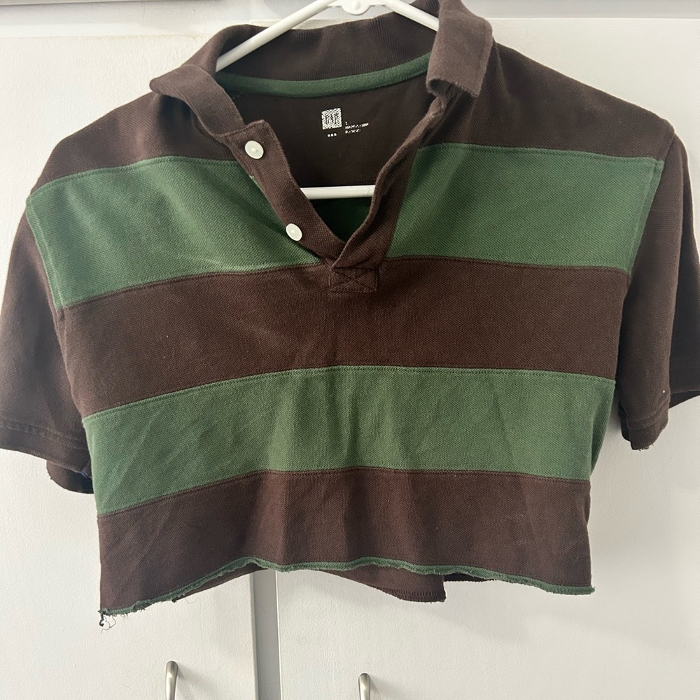 Vintage green and brown cropped polo tee!